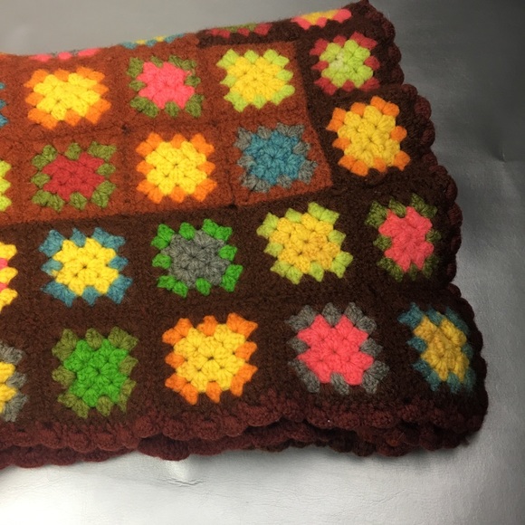 Vintage medium Afghan granny square throw blanket - Picture 9 of 9